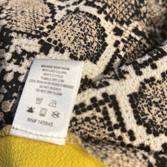 Alison Andrews Snakeskin Yellow Stripe Sleeveless Blouse XL - Picture 12 of 12